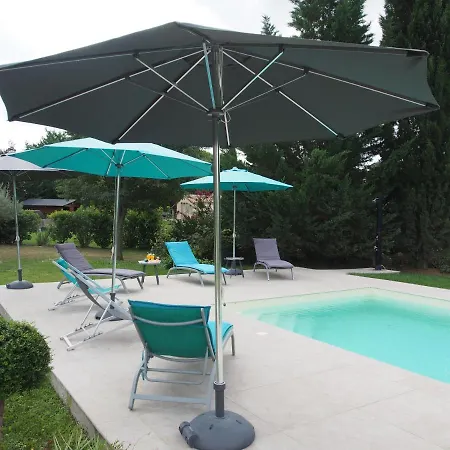 Villa Aux Cyprès Du Sud : Et Montagne