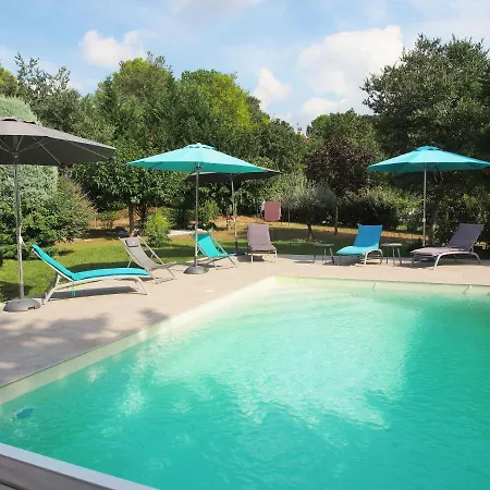 Villa Aux Cyprès Du Sud : Et Montagne Logrian-et-Comiac-de-Florian