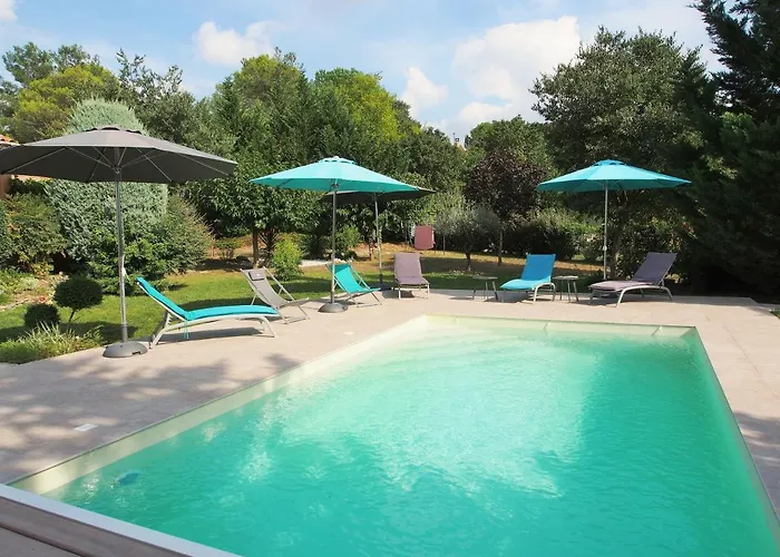 Villa Aux Cyprès Du Sud : Et Montagne Logrian-et-Comiac-de-Florian