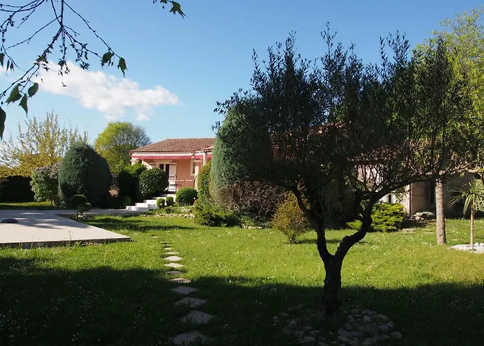Aux Cyprès Du Sud : Et Montagne Villa Logrian-et-Comiac-de-Florian