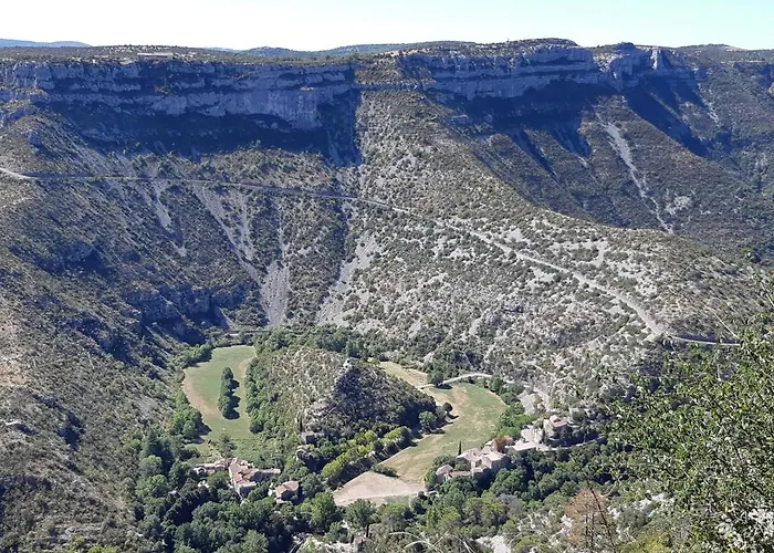 Aux Cyprès Du Sud : Et Montagne Villa Logrian-et-Comiac-de-Florian