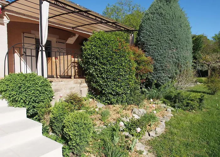 Villa Aux Cyprès Du Sud : Et Montagne Logrian-et-Comiac-de-Florian