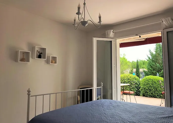 Aux Cyprès Du Sud : Et Montagne Villa Logrian-et-Comiac-de-Florian